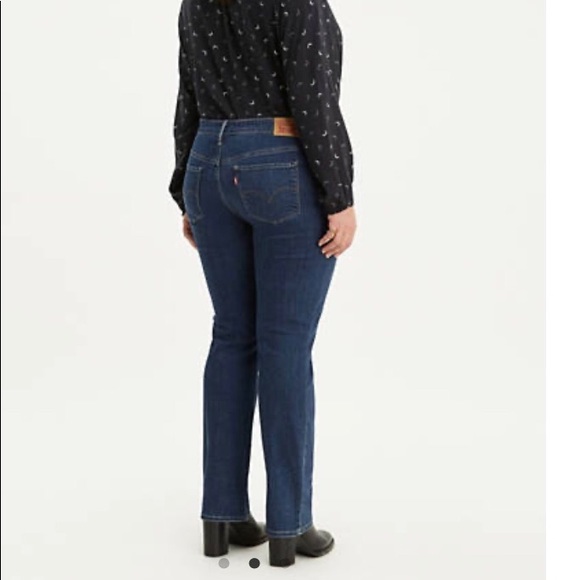 NWT- 314 Levis PLUS  SHAPING PLUS JEANS - Picture 2 of 15